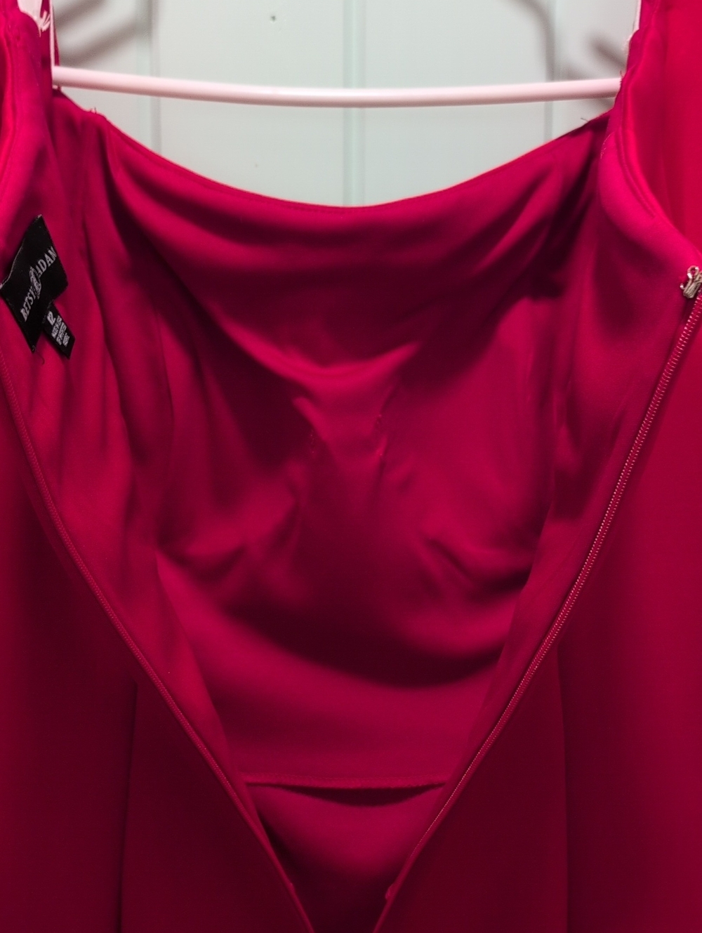 Betsy & Adam Off-Shoulder Red Mermaid Gown with Flounced Sleeves Size 12 💃 - Picture 7 of 7